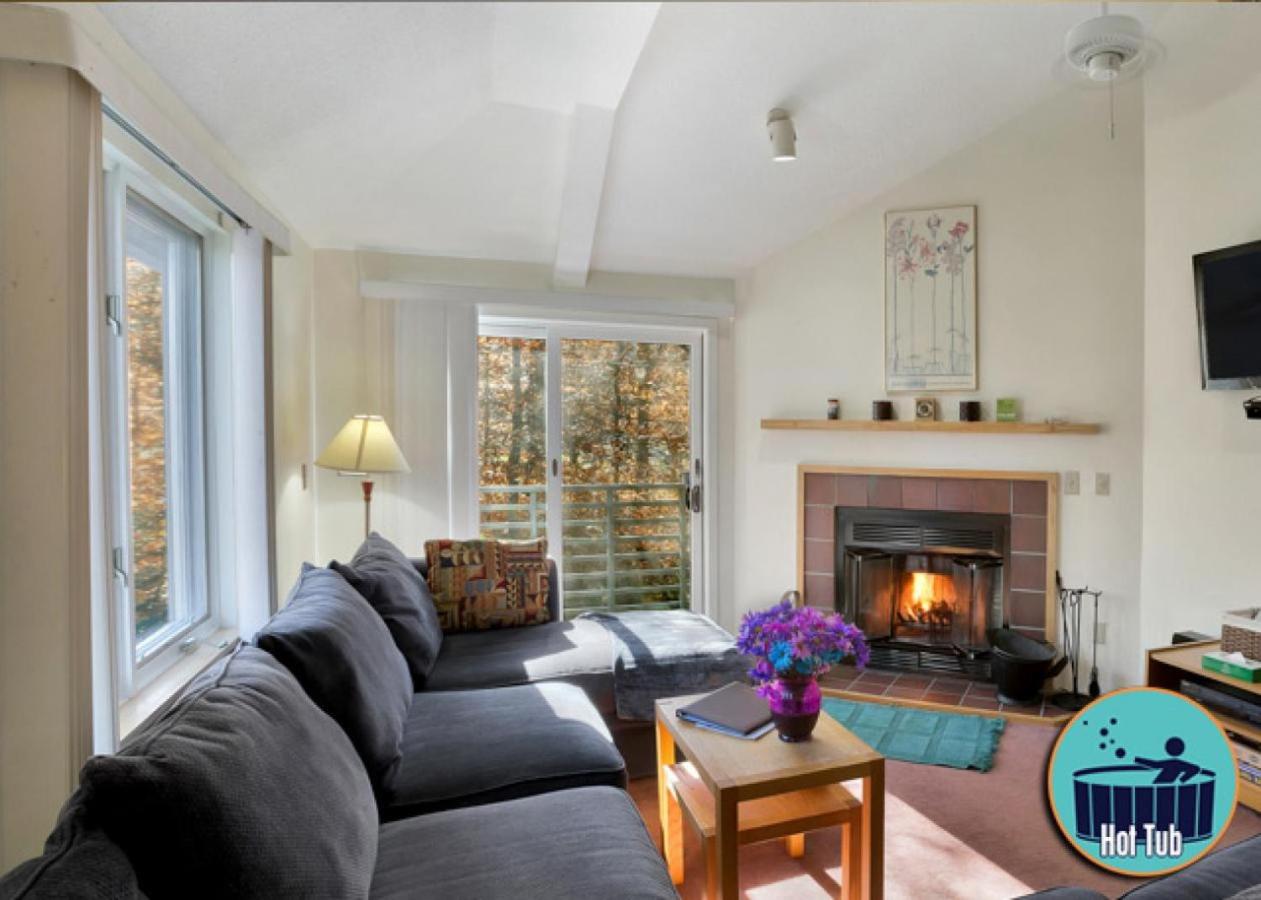 B&B Killington - Beautiful condo with fireplace, on site spa & fitness center Woods Resort 26 - Bed and Breakfast Killington