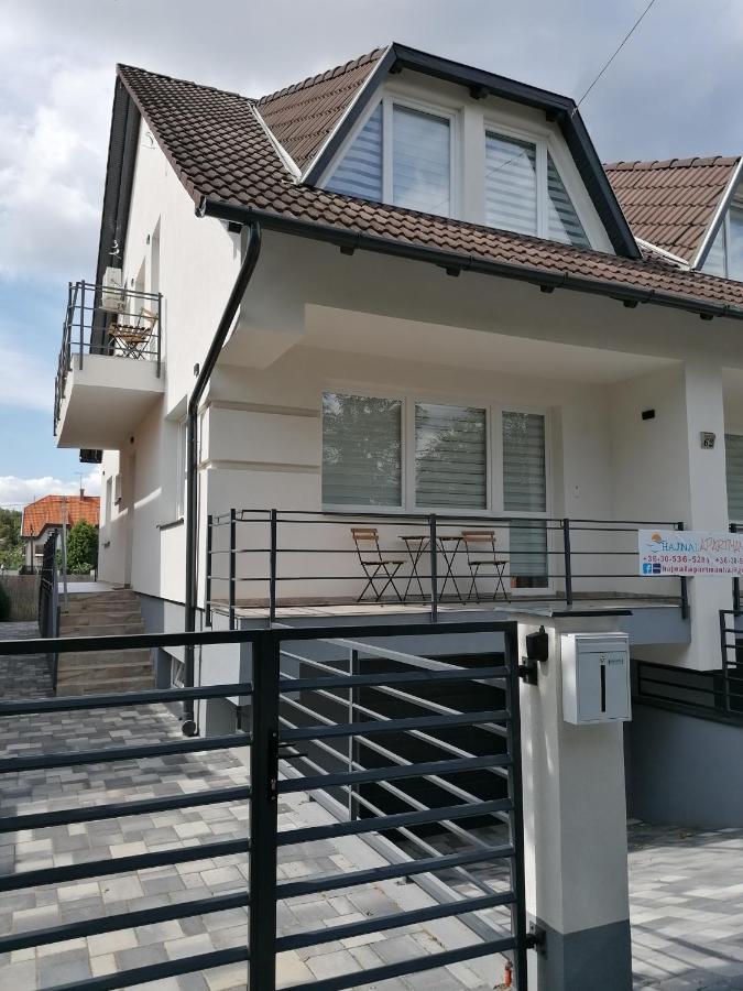 Hajnal Apartmanház - Chambres d’hôtes