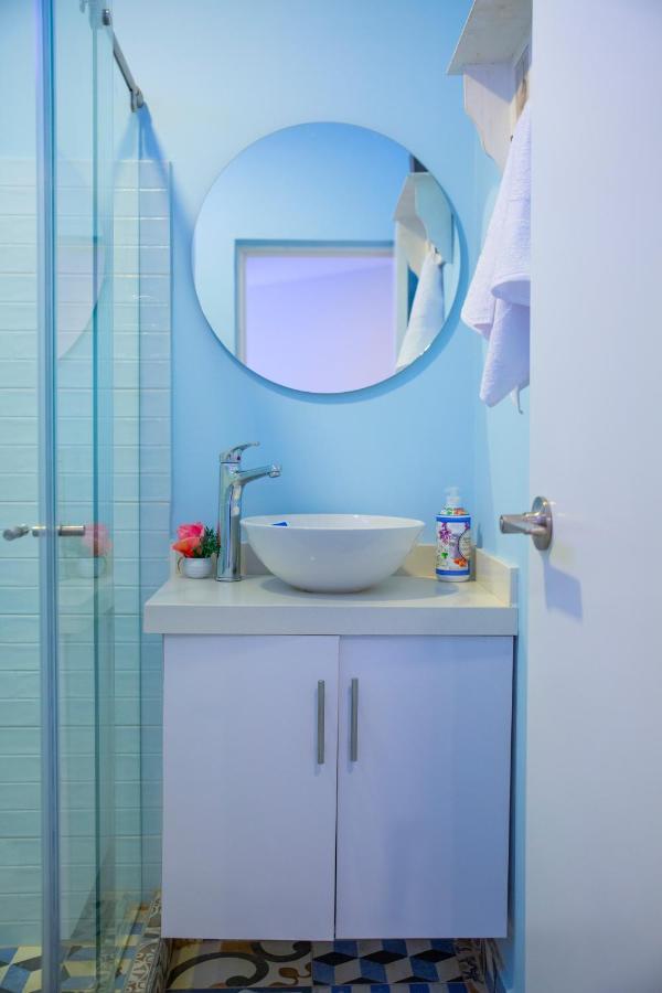 Studio - Split-Level