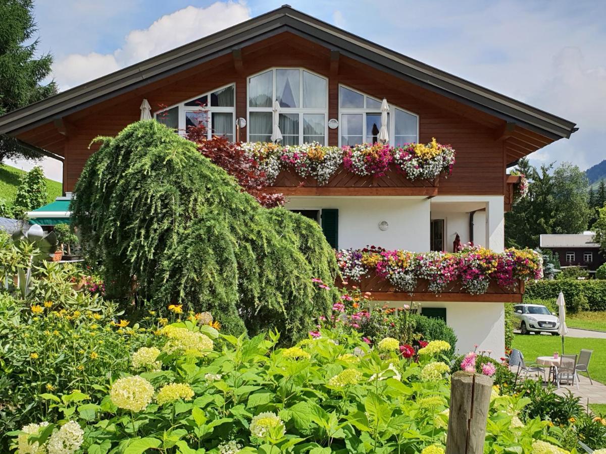 Gästehaus Büchele - Bed and Breakfast