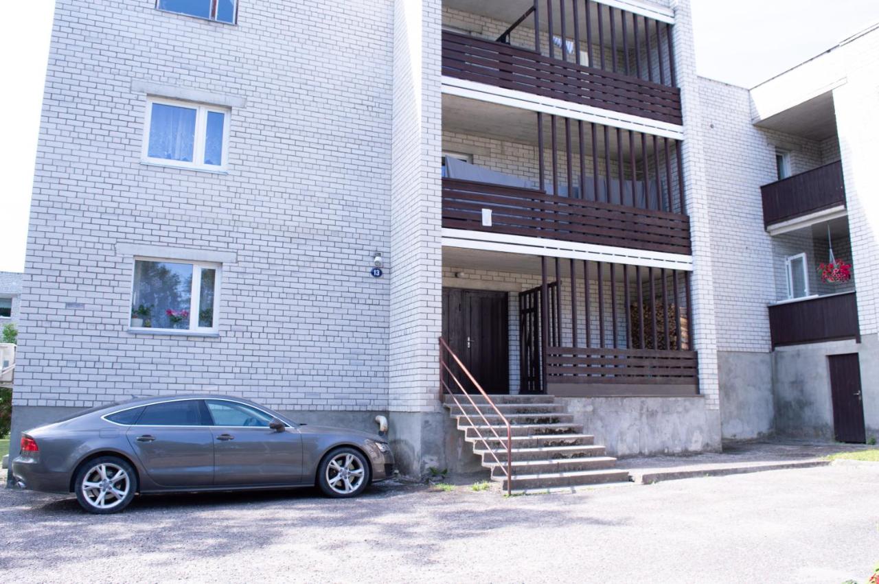 Modern apartment in the heart of Kärdla - B&B
