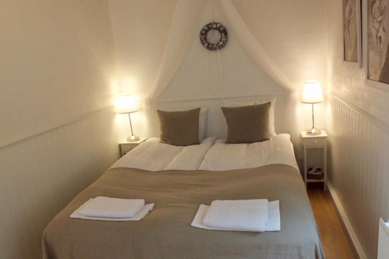 Double or Twin Room with Bathroom