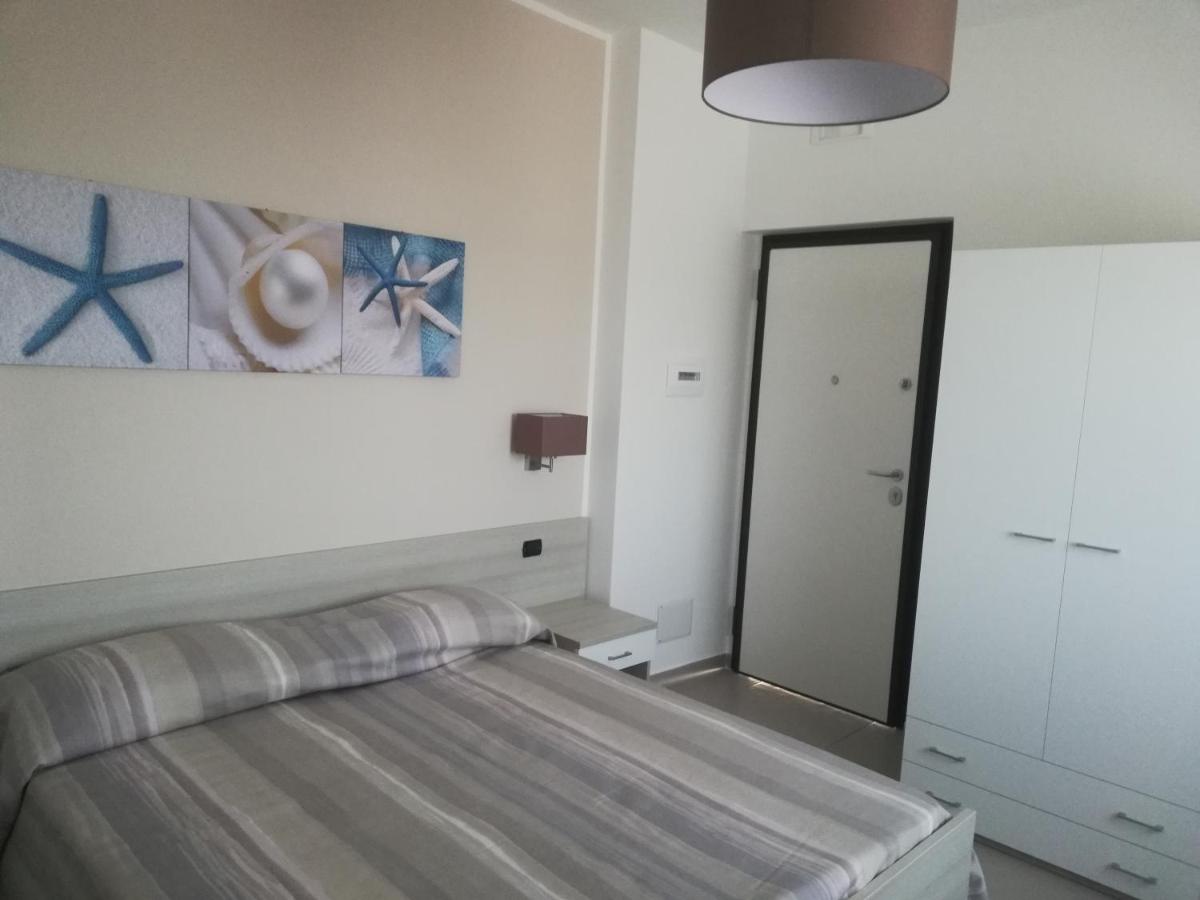 Camera Tripla Standard con Vista Mare