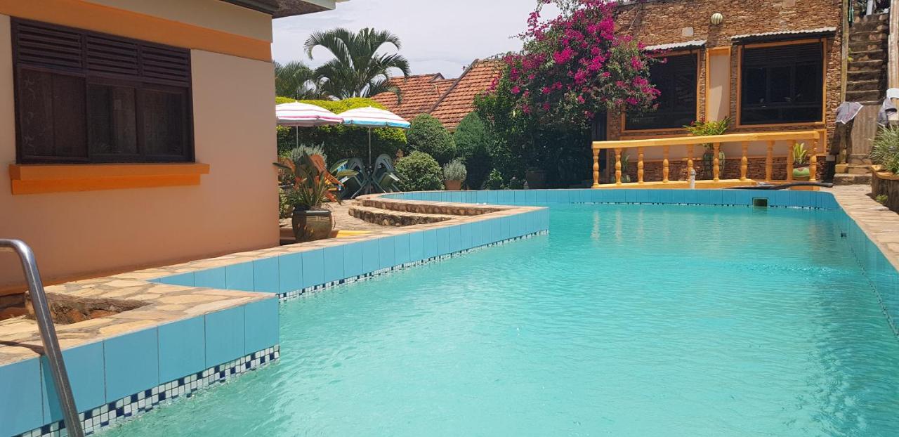 B&B Kampala - Keelan ace villas - Bed and Breakfast Kampala