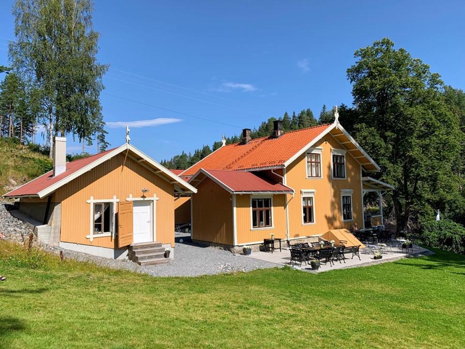 B&B Nes - Vrangfoss Sluse - Bed and Breakfast Nes