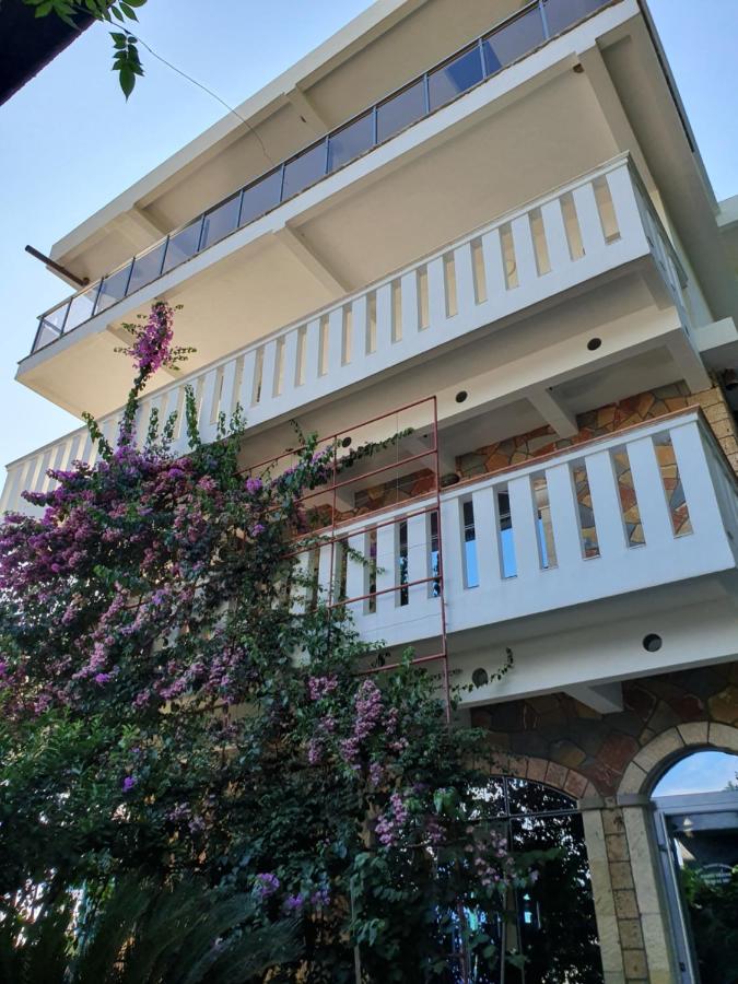 Sunset View Apartments - Bed and Breakfast