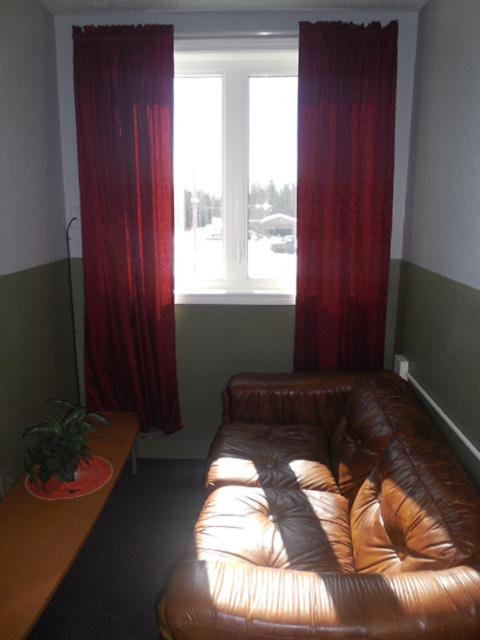Queen Room with Shared Bathroom