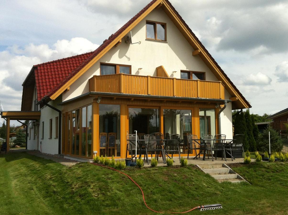 Kleine Tweepersoonskamer met 2 Aparte Bedden
