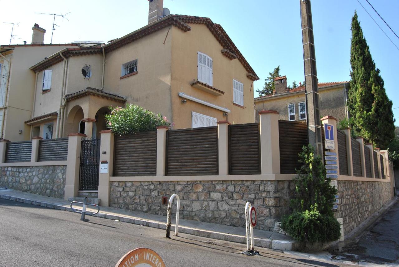 Le Calme au Centre Ville à 10 minutes à pied de la Croisette et des plages - Bed and Breakfast