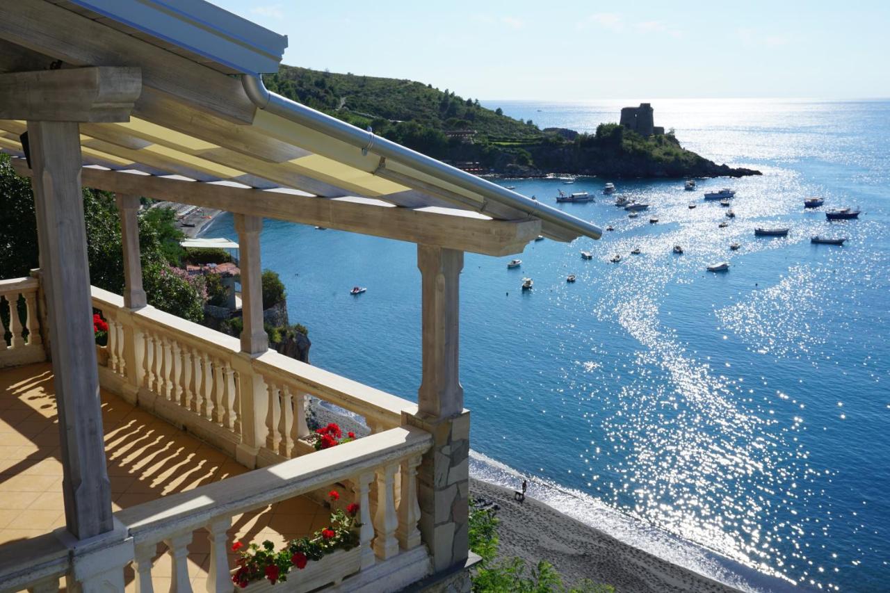 Villa La Petra - Hotel boutique - B&B San Nicola Arcella