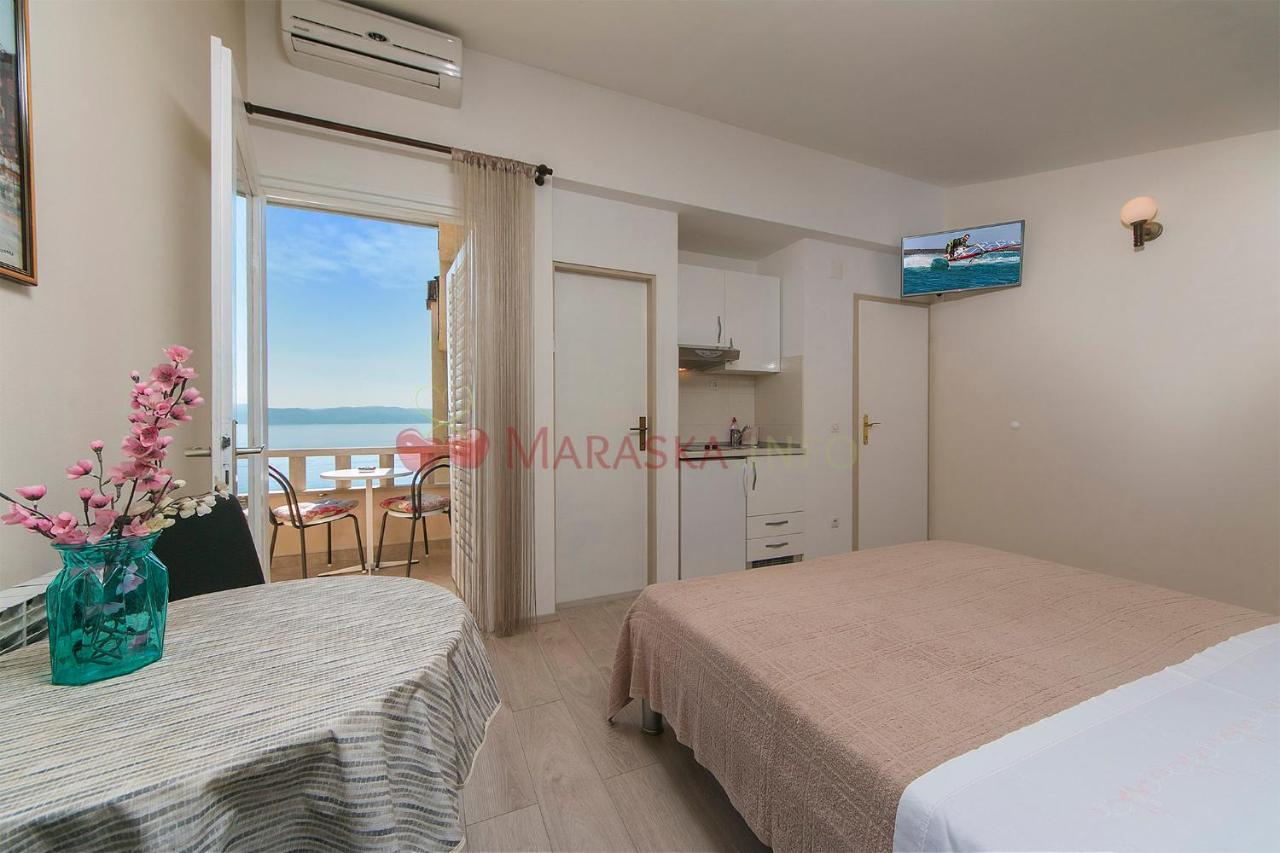 Studio with Sea View