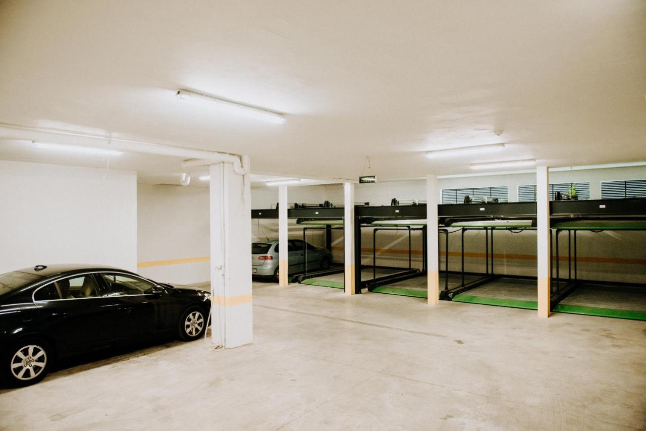 ZEN Central Apartments - Bed and Breakfast