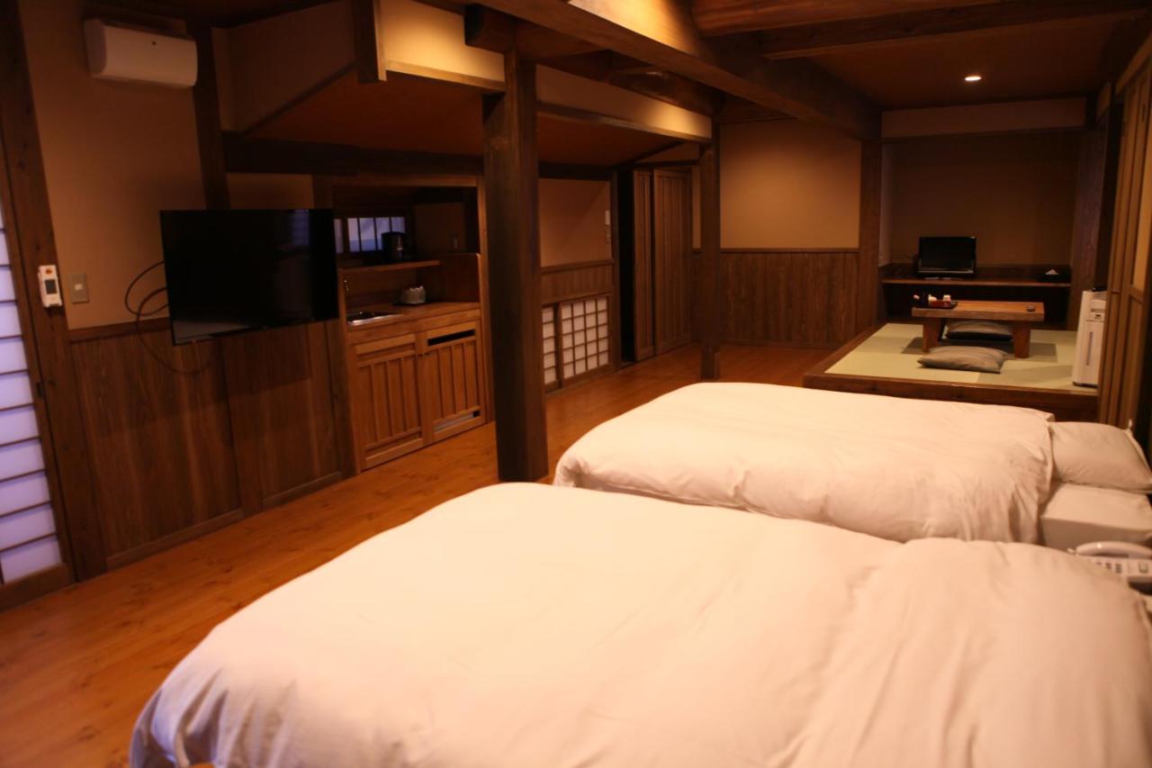 Room with Tatami Area and Private Bathroom - North Building
