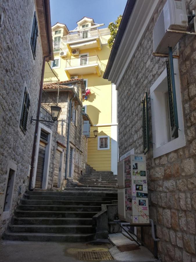 Stari Grad Studio Apartment - B&B