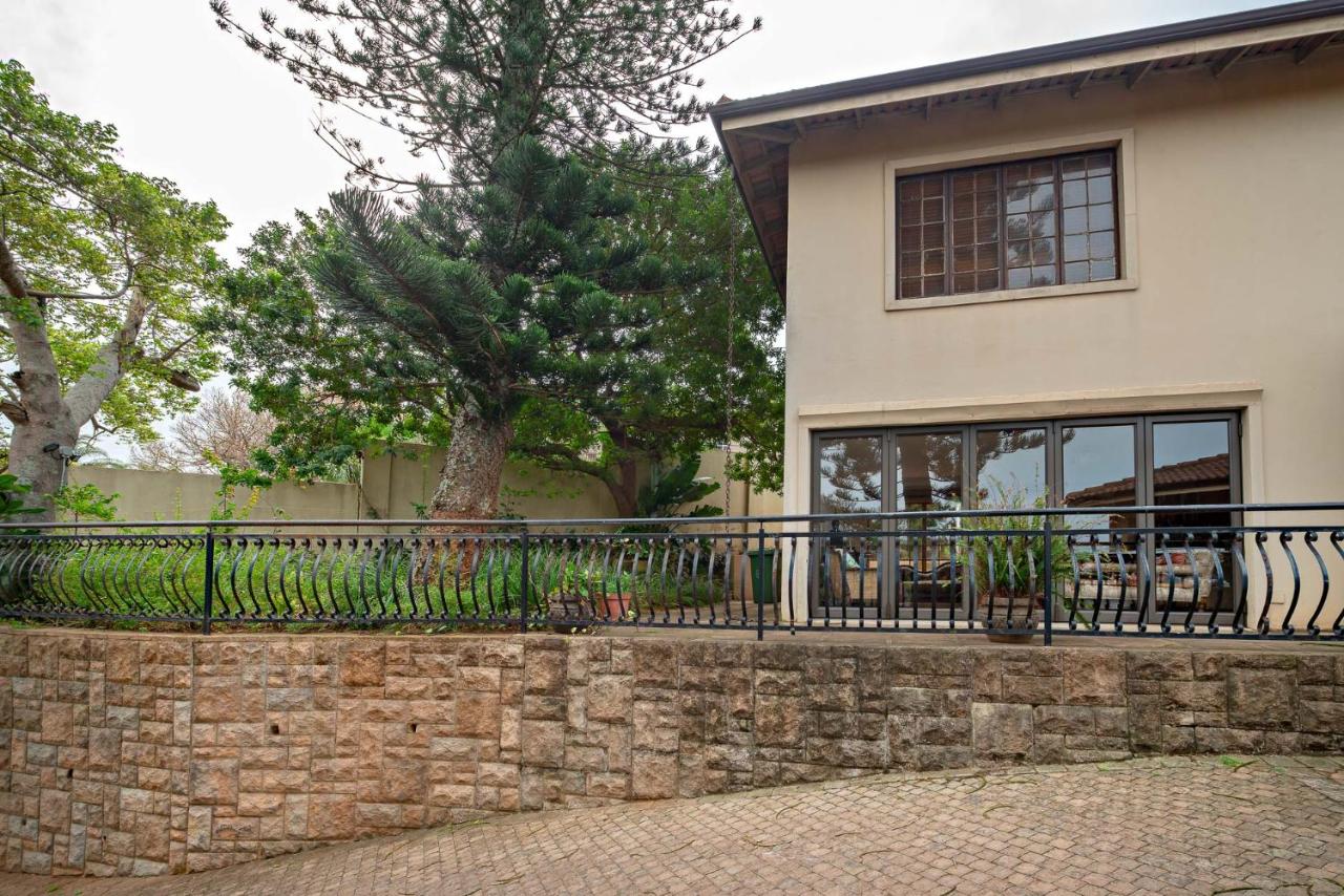 Ekhaya Guest House - B&B
