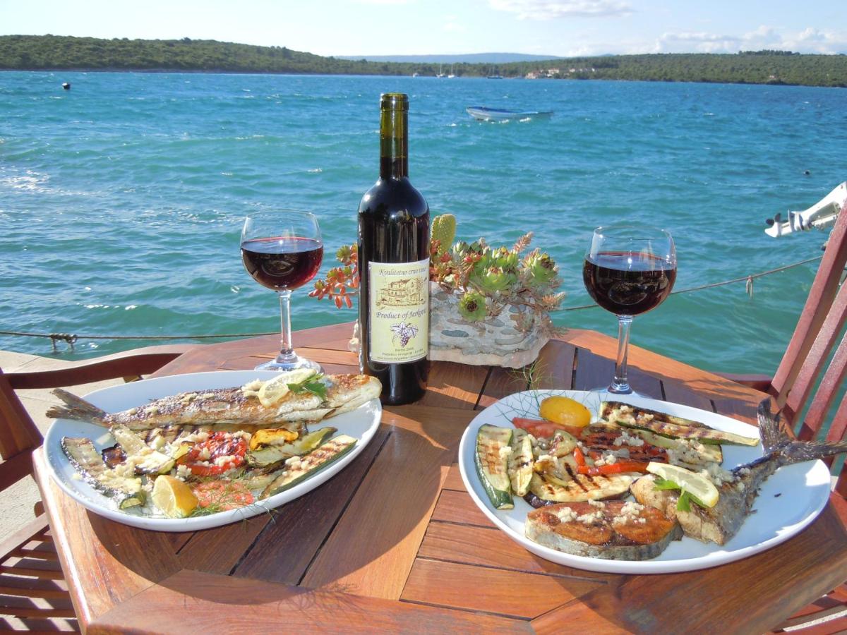 Guesthouse Gradina - B&B Lovište