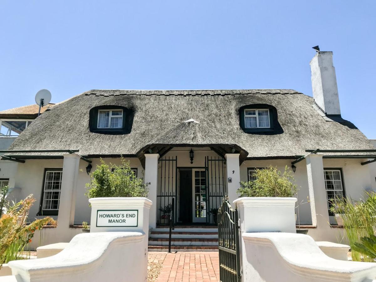 B&B Le Cap - Howards End Manor B&B - Bed and Breakfast Le Cap