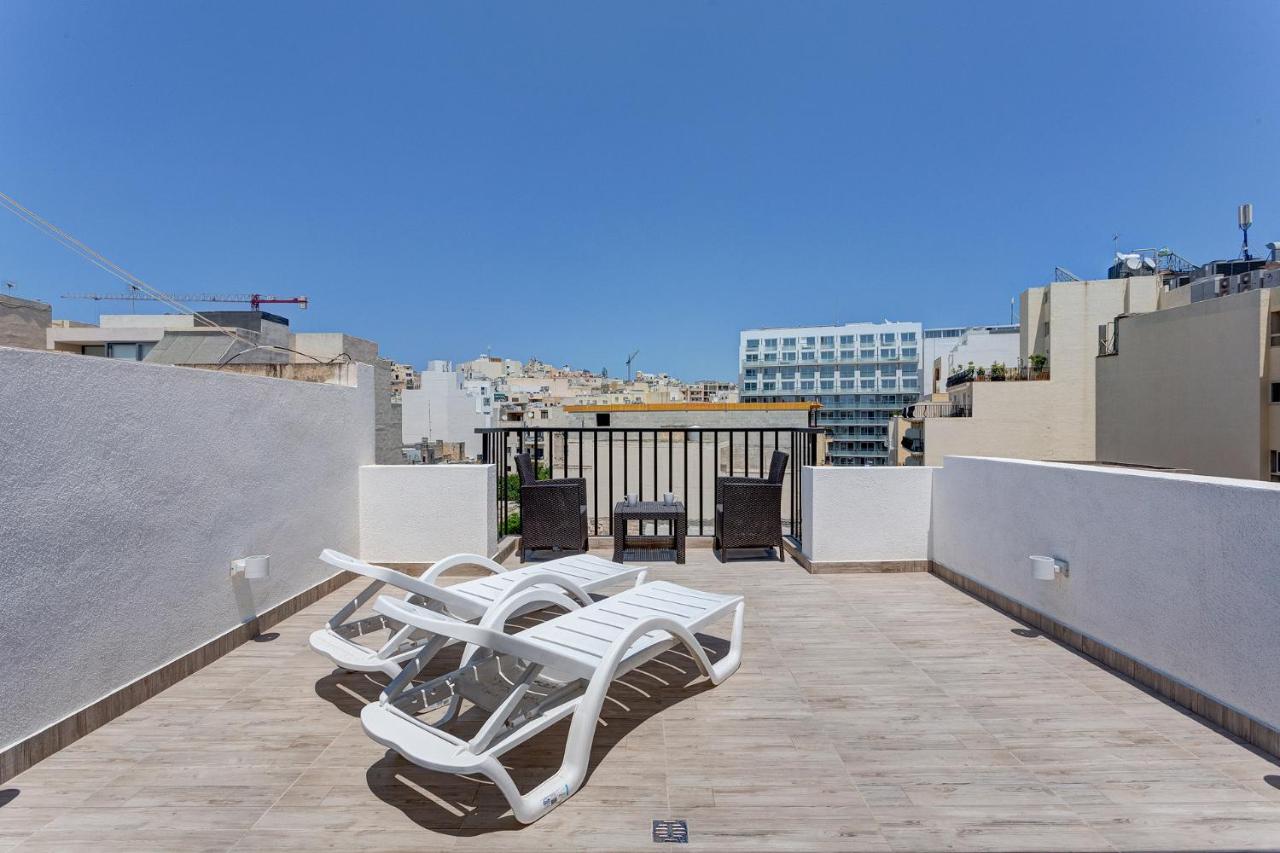 B&B Il-Gżira - Cosy 1BR Penthouse with Terrace, Great Location - Bed and Breakfast Il-Gżira