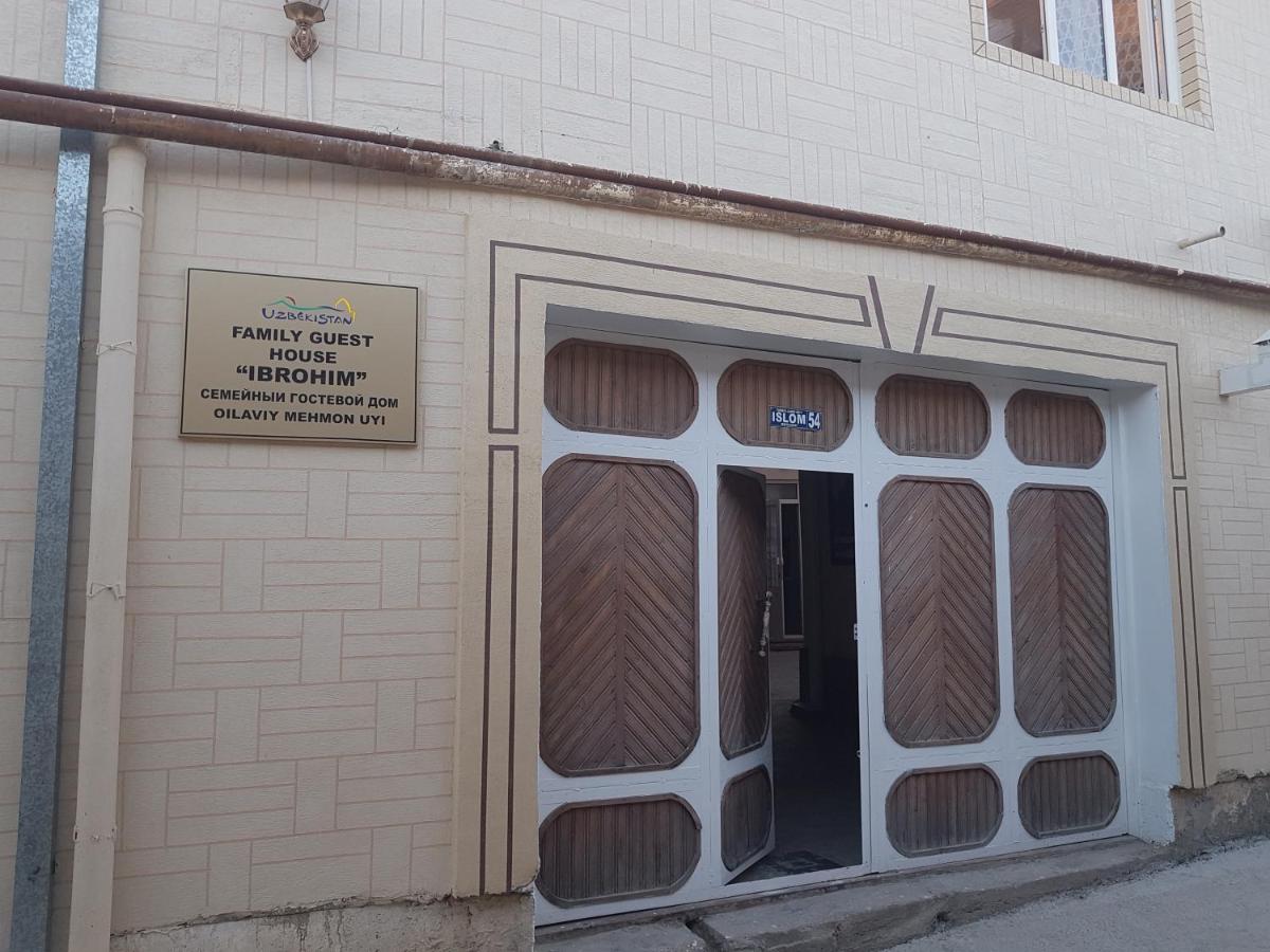 Guest house IBROHIM حلال - Bed and Breakfast