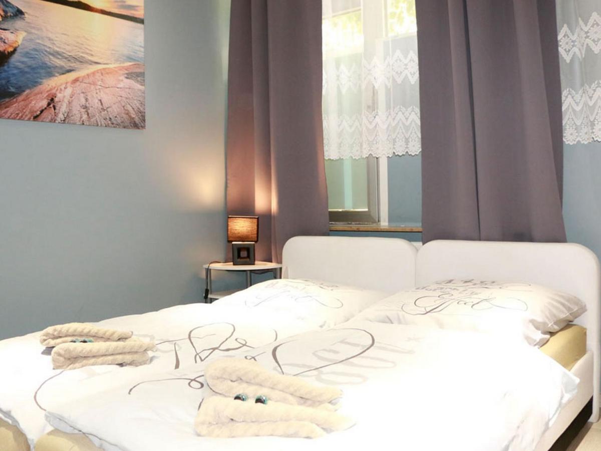 Chambre Lits Jumeaux Standard avec Salle de Bains Commune