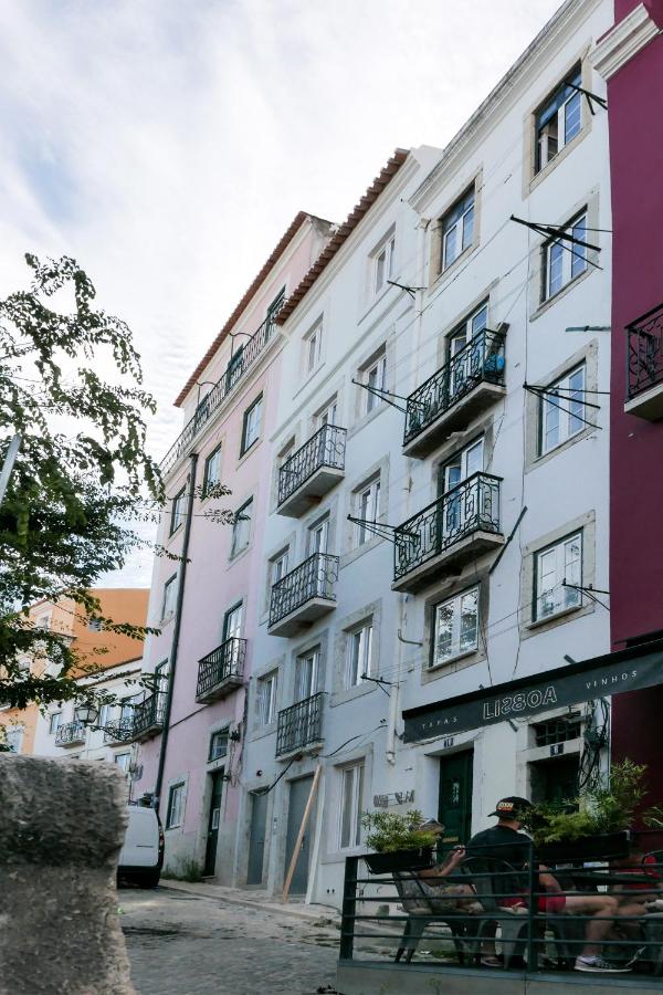Cozy Lisbon Alfama - B&B