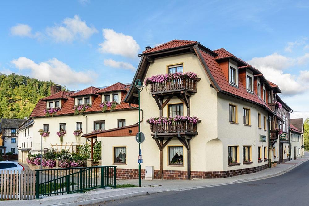 B&B Kaulsdorf - Pension Zur Grünen Eiche - Bed and Breakfast Kaulsdorf