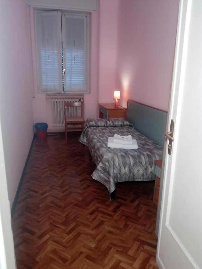 Camera Singola con Bagno in Comune