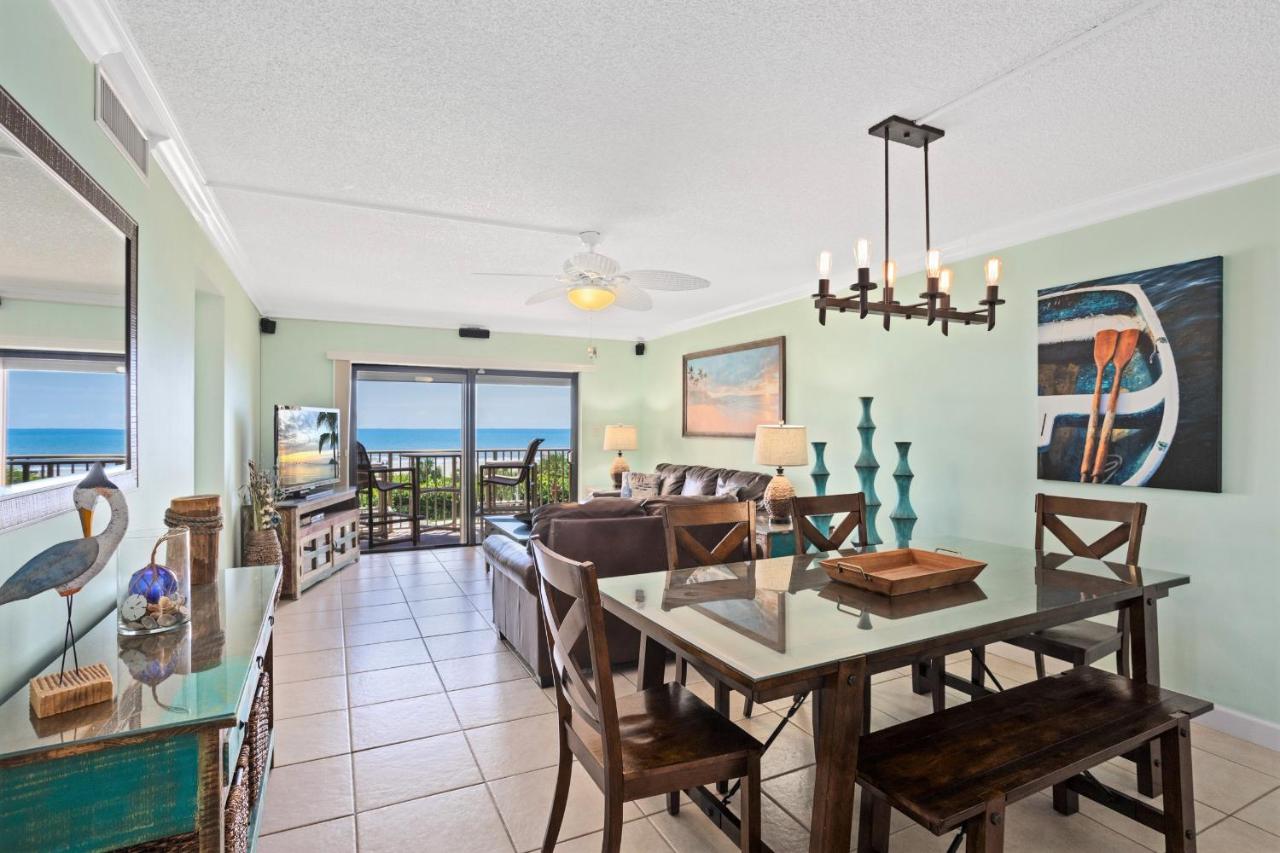 Three-Bedroom Apartment - Oceanfront - Unit #407