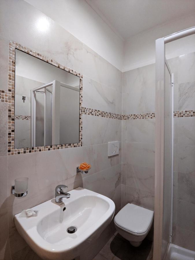 Comfort Single Room