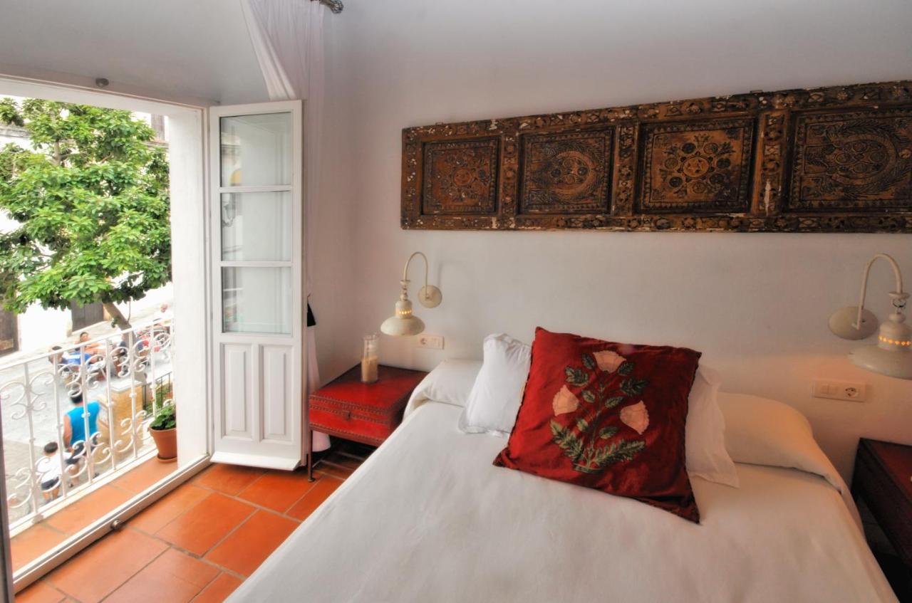 Twin Room with Extra Bed