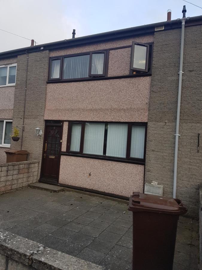 3 bed room house - B&B