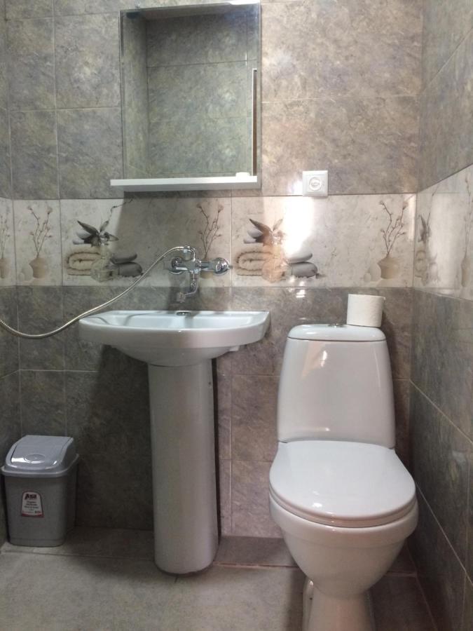 Zweibettzimmer mit Bad