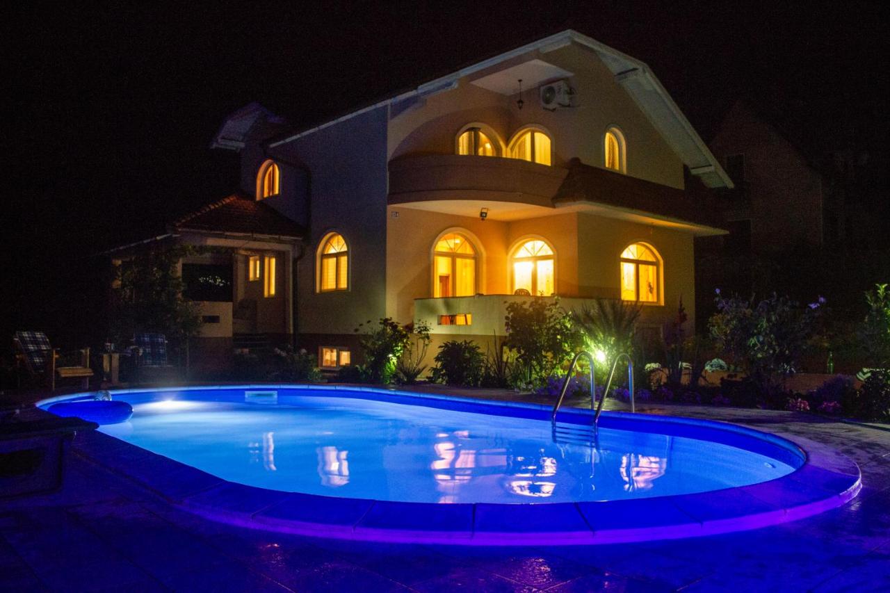 B&B Bania Luka - Villa Katarina with pool - Bed and Breakfast Bania Luka