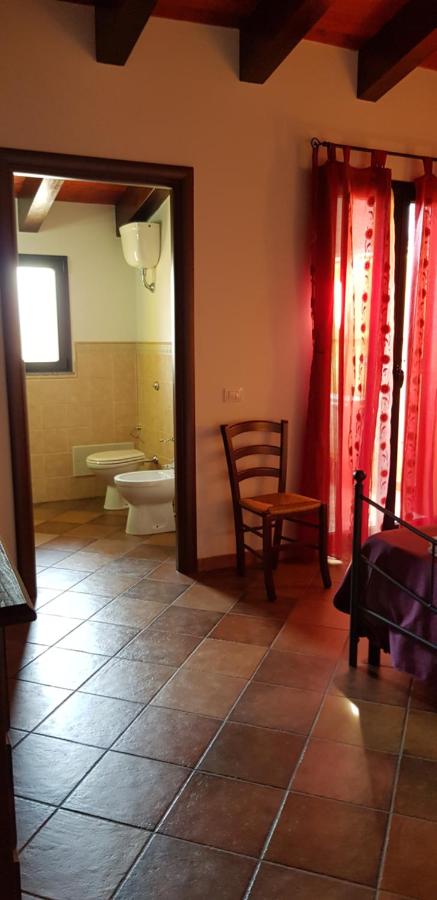 Chambre Lit King-Size avec Balcon