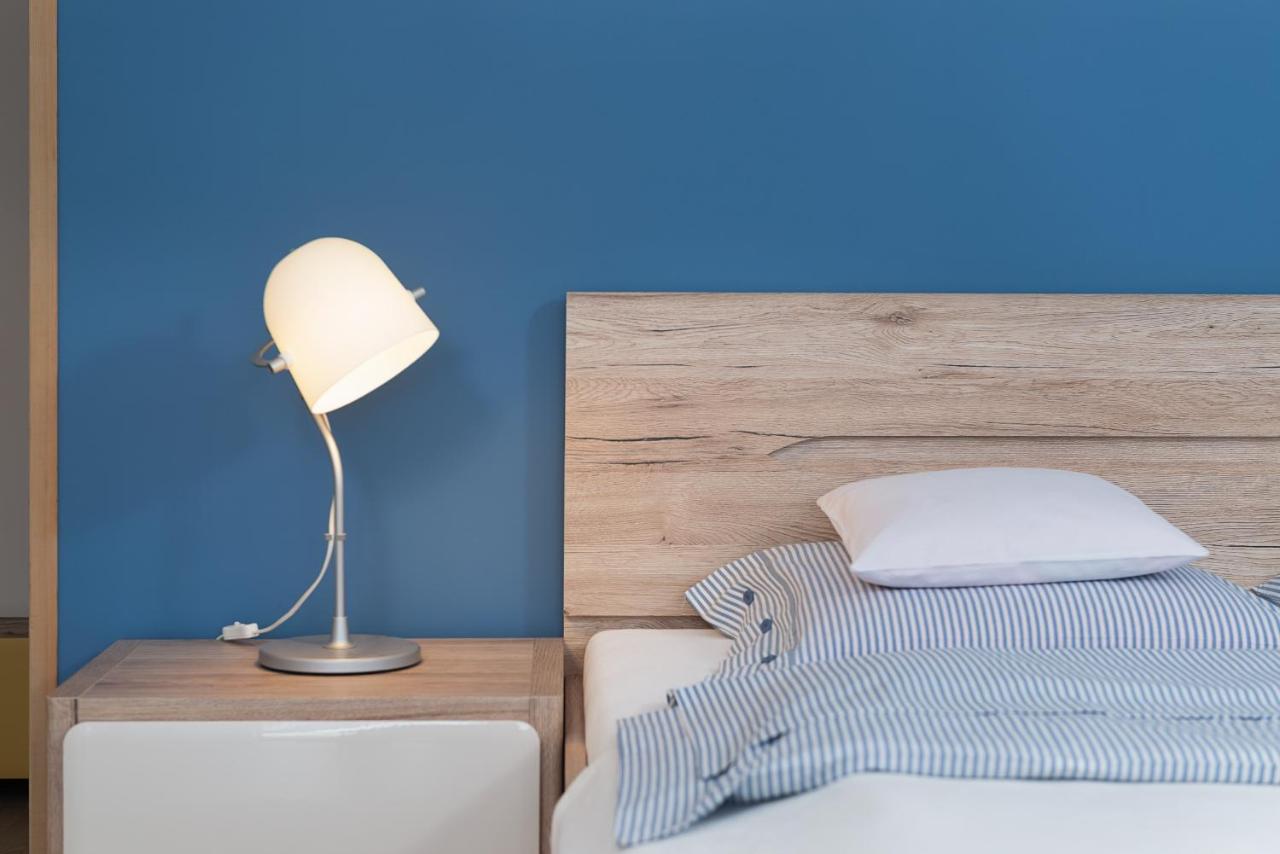 Dreibettzimmer mit Balkon