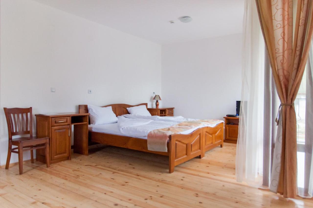 Tweepersoonskamer met 1 of 2 Bedden en Balkon