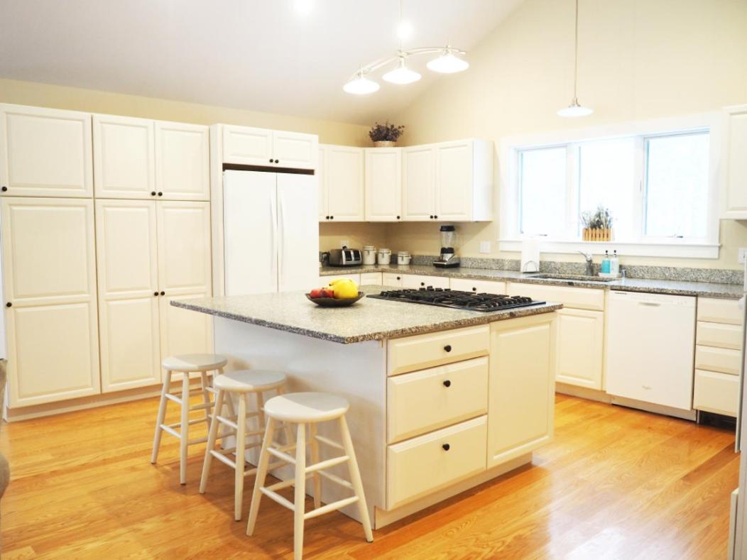 Modern House Family Retreat - Bed and Breakfast Bar Harbor