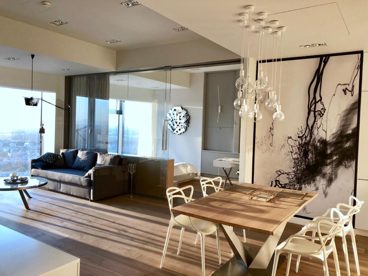 Vantage Point Apartament Sky Tower - Ferienwohnung Wroclaw