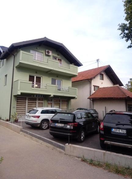 Dado - B&B