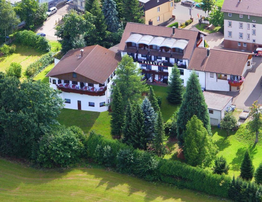 B&B Schömberg - Wellness-Hotel Talblick - Bed and Breakfast Schömberg