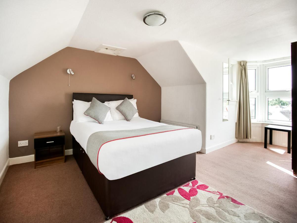 B&B Carnoustie - Corner Hotel - Bed and Breakfast Carnoustie