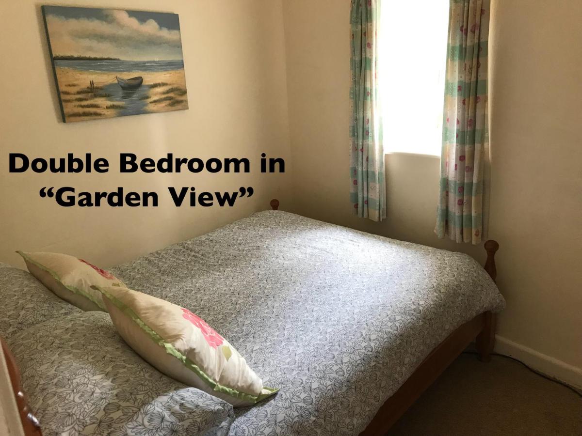 Bungalow mit 2 Schlafzimmern und Gartenblick
