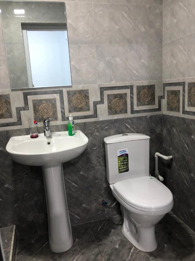 Vierbettzimmer mit eigenem Bad
