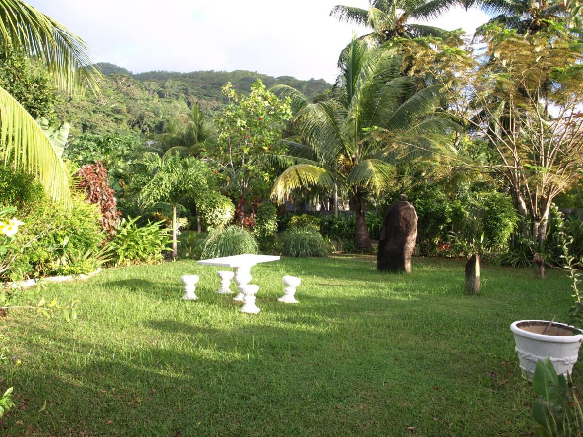 Castaway Lodge - Bed and Breakfast