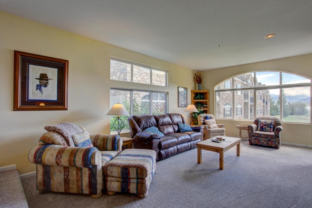 Bay Club 107 - B&B