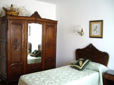 Four-Bedroom House (8 Adults)