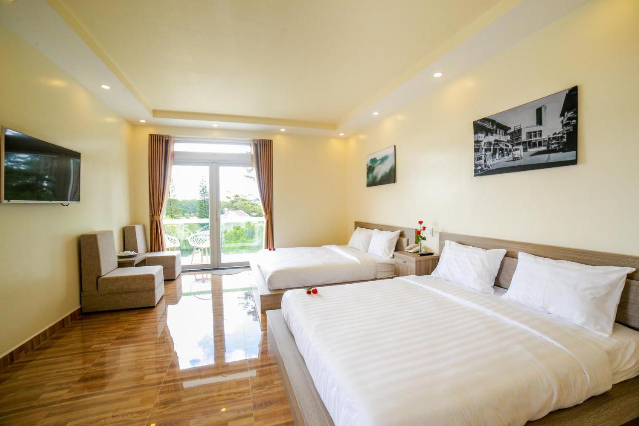 Deluxe Double or Twin Room with Lake View