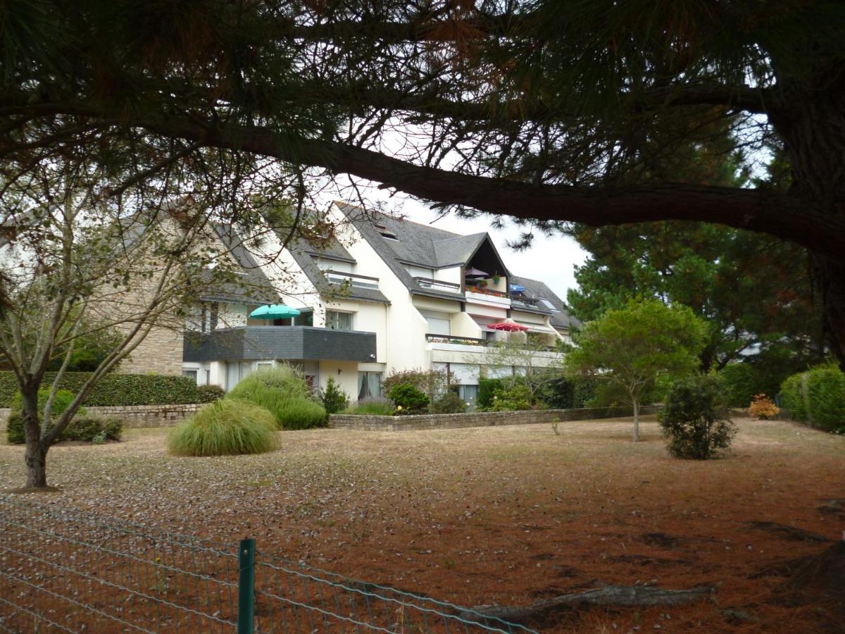 Studio LUMINEUX avec belle TERRASSE sur ESPACES VERTS, 100m PLAGE - Chambres d’hôtes Carnac-Plage