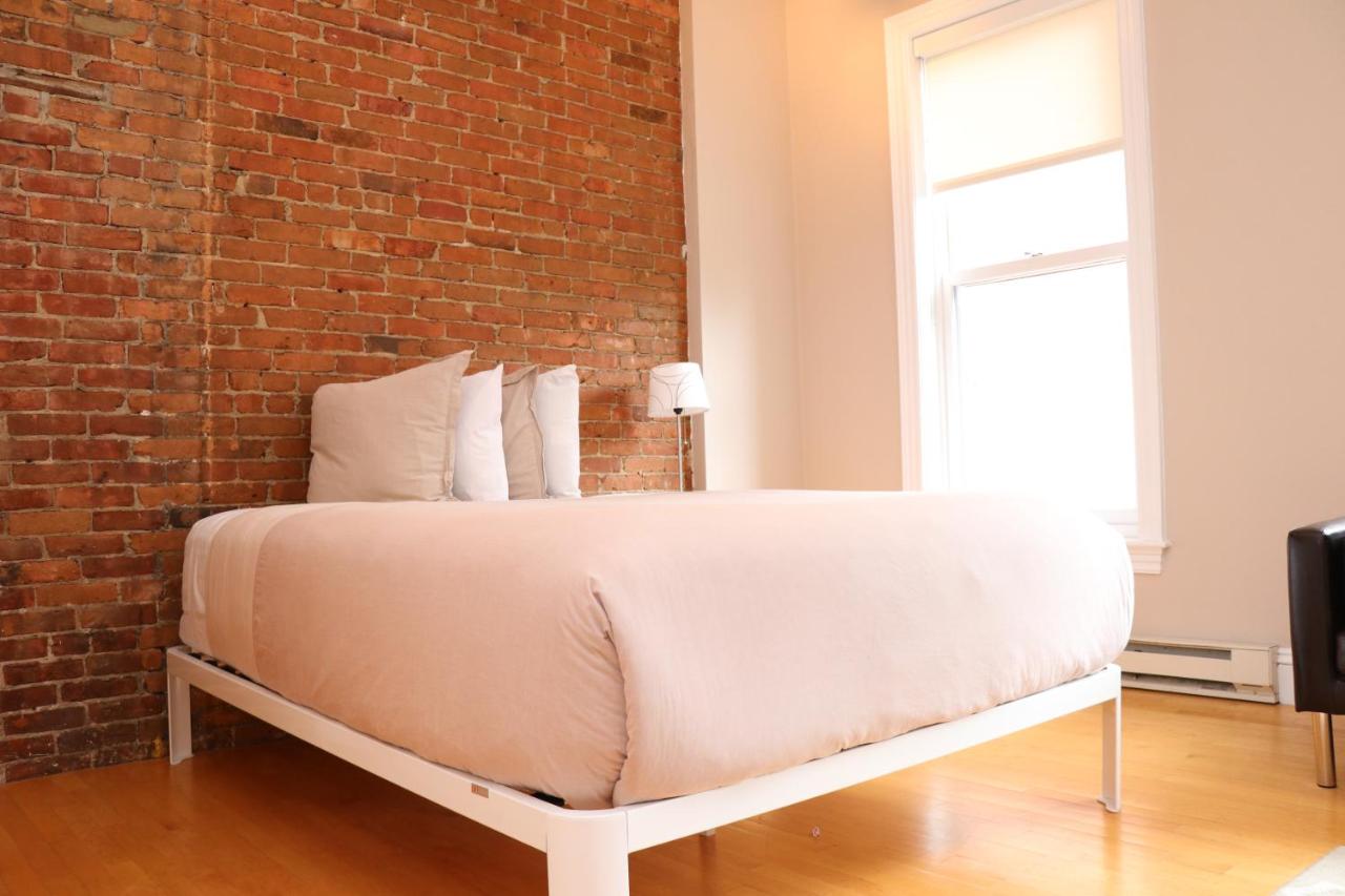 B&B Boston - Charming Studio in Boston Brownstone, #6 - Bed and Breakfast Boston