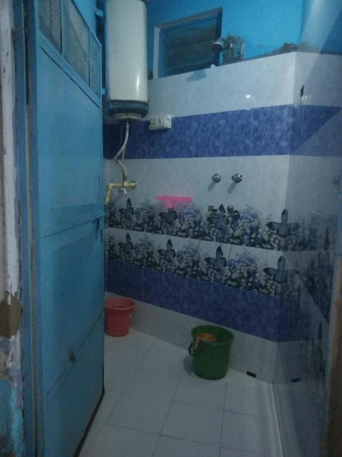 Tweepersoonskamer met Gedeelde Badkamer